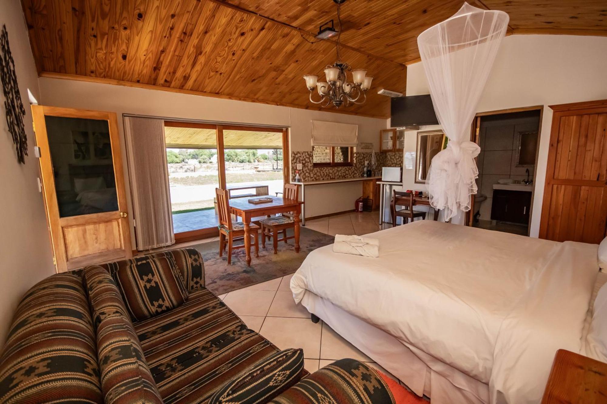 Tarantula Guest House Calvinia Extérieur photo