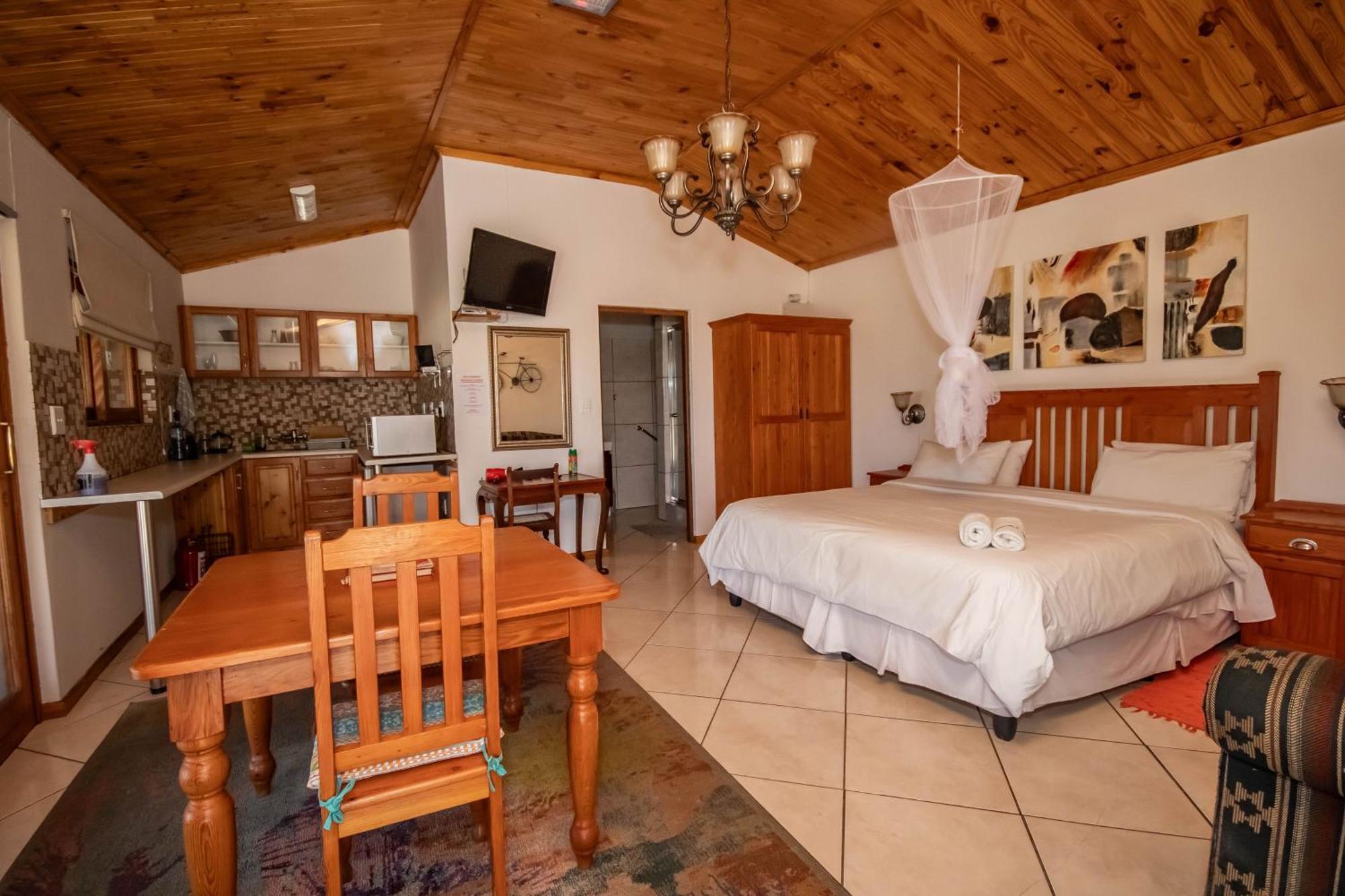Tarantula Guest House Calvinia Extérieur photo