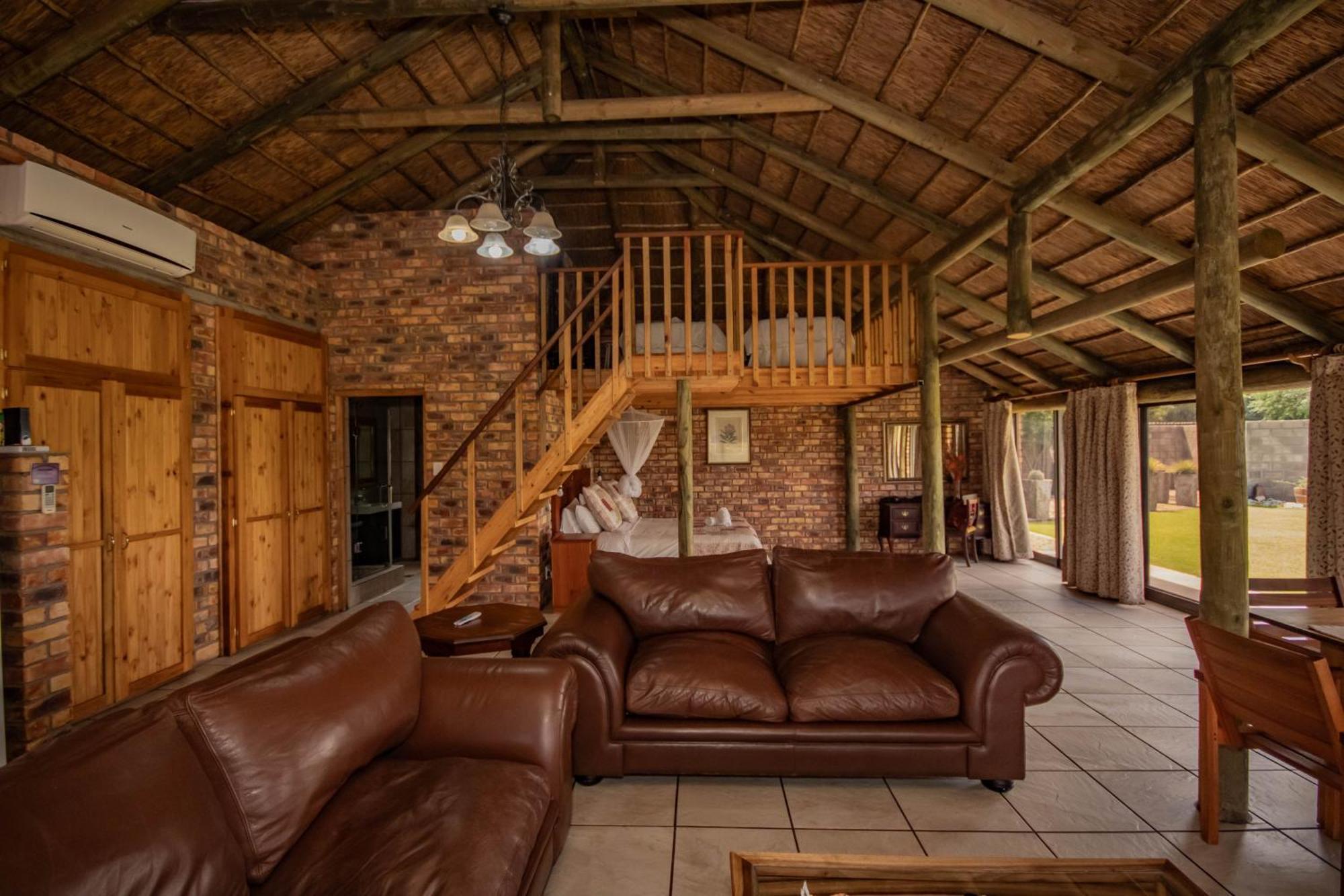 Tarantula Guest House Calvinia Extérieur photo