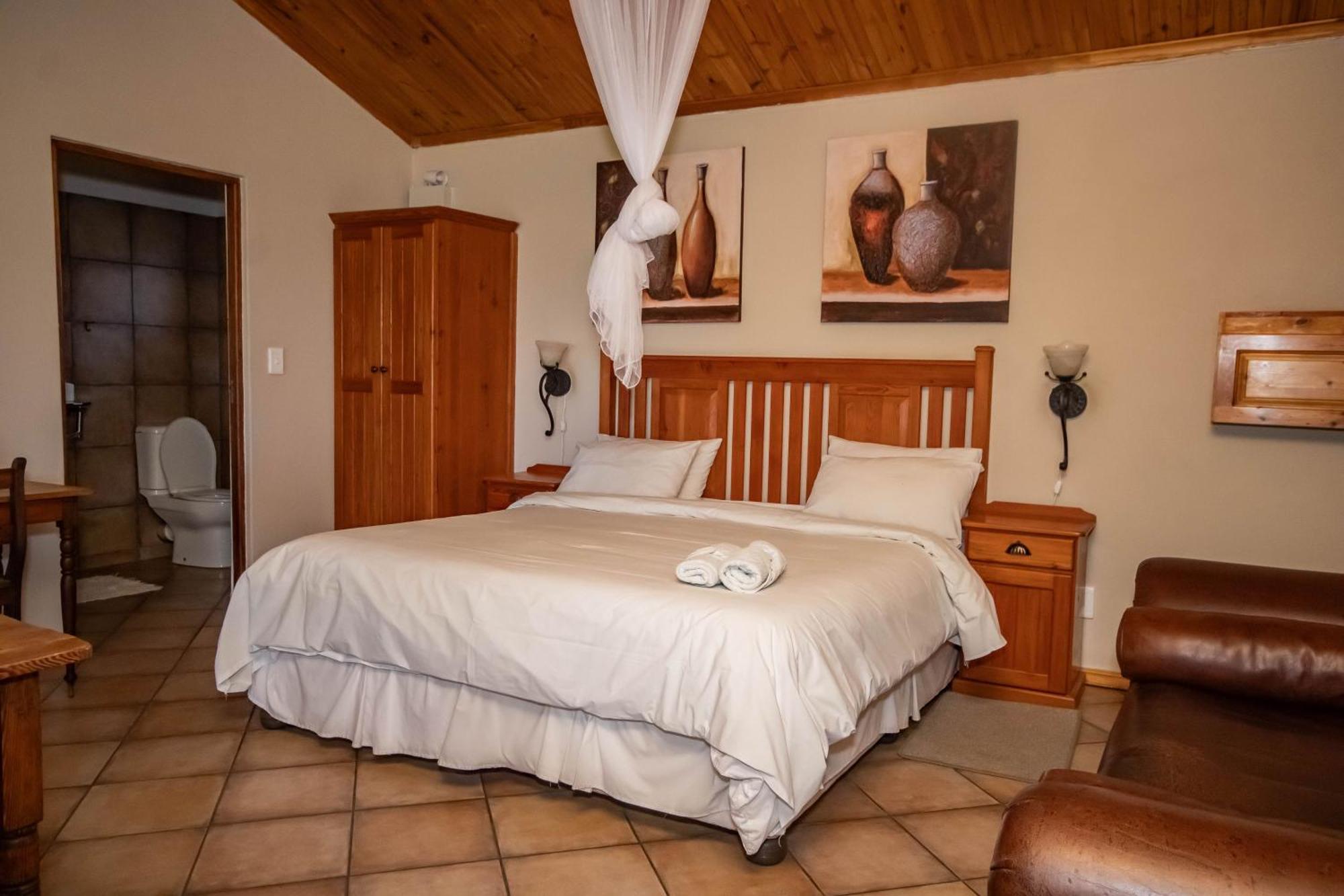 Tarantula Guest House Calvinia Extérieur photo